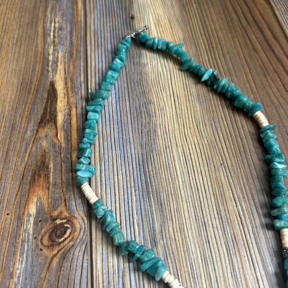 Malachite Chip Nugget Gemstone Strand Bone Feather Necklace 18” - Picture 3 of 5